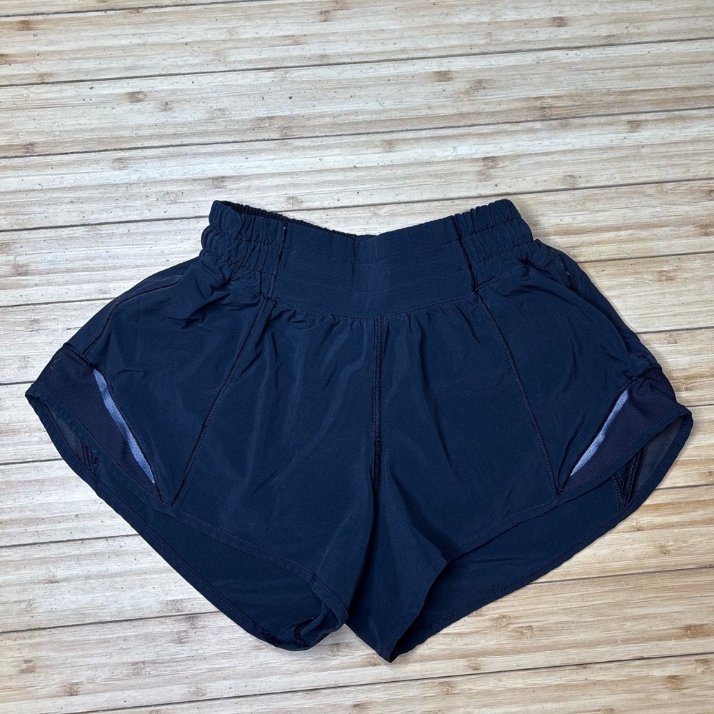 Lululemon Hotty Hot High Rise Shorts Sz. 0 Reg